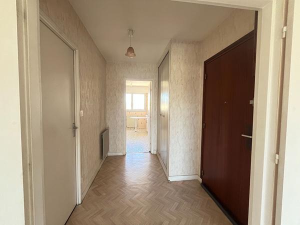 Appartement 3 pièces à louer Châtellerault - 86100 / Réf: 12079