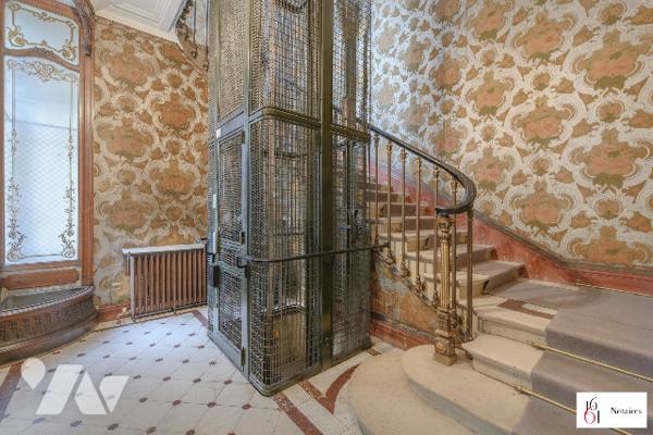 Appartement 213 m² - 7 pièces