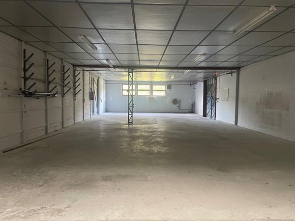 BATIMENTS INDUSTRIELS OU COMMERCIAUX A LOUER VILLEFRANCHE SUR CHER