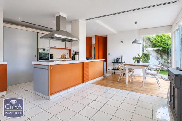 Maison à vendre 7 pièces 265m² Arras (62000)
