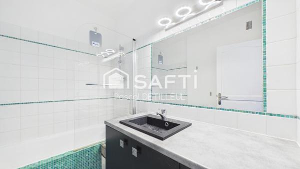 SAINT-CLOUD - Val d'Or appartement 4 pièces 72m2  Balcon de 12m2