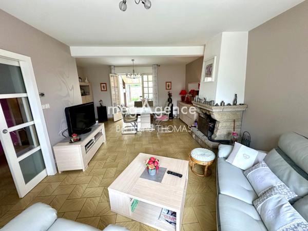 Maison à SAINT-ETIENNE-EN-COGLES, 35460 - 6 pièces 151m²