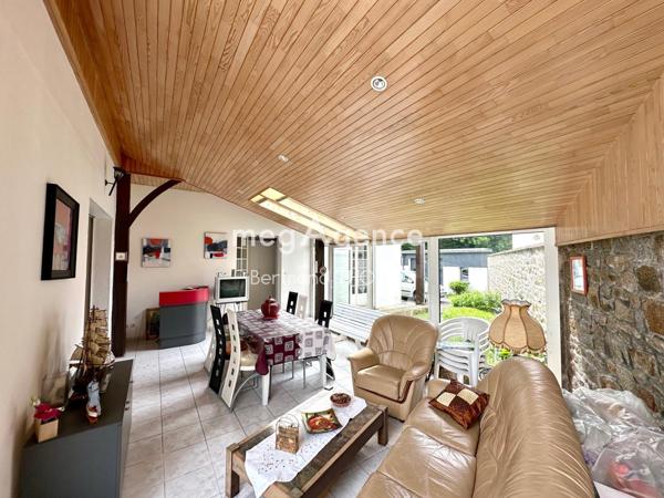 Maison à SAINT-ETIENNE-EN-COGLES, 35460 - 6 pièces 151m²