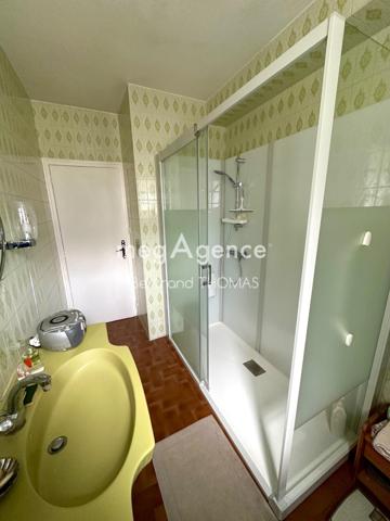 Maison à SAINT-ETIENNE-EN-COGLES, 35460 - 6 pièces 151m²