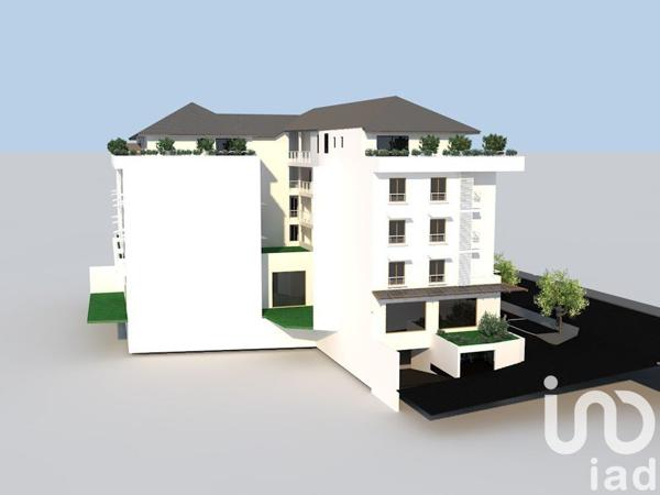 Appartement 3 pièces de 67 m² à Saint-Pierre (97410)