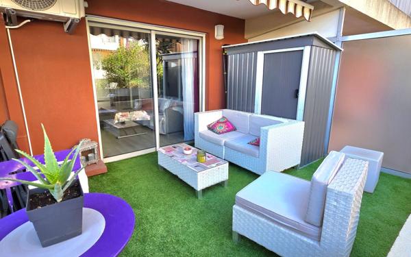 Appartement à vendre    1 pièce • 21 m2 Fréjus