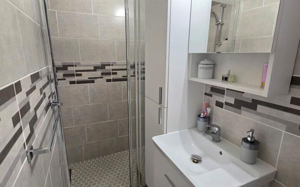 Appartement à vendre    1 pièce • 21 m2 Fréjus