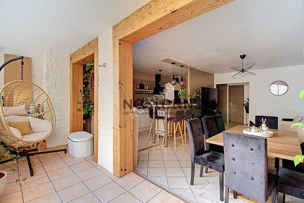 Bel appartement T4 rénové, avec terrasse fermée et aucun travaux à prévoir