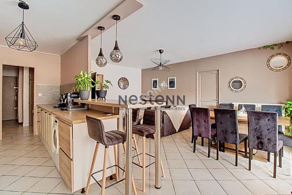 Bel appartement T4 rénové, avec terrasse fermée et aucun travaux à prévoir