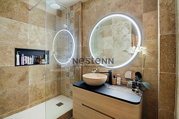 Bel appartement T4 rénové, avec terrasse fermée et aucun travaux à prévoir