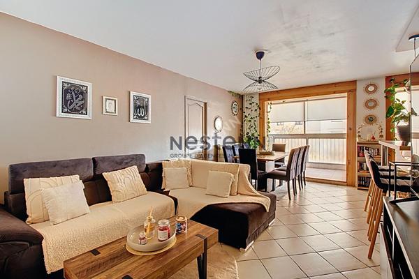 Bel appartement T4 rénové, avec terrasse fermée et aucun travaux à prévoir