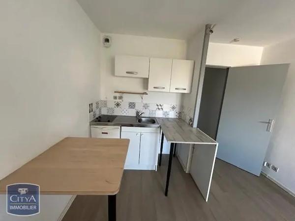 Appartement à louer 1 pièce 21.75m² Talence (33400)