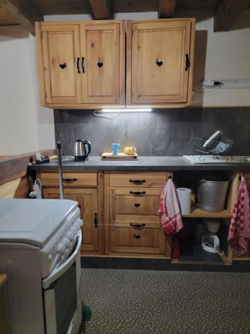 Maison sur 3 etages, 12 couchages une cave de 20 m2