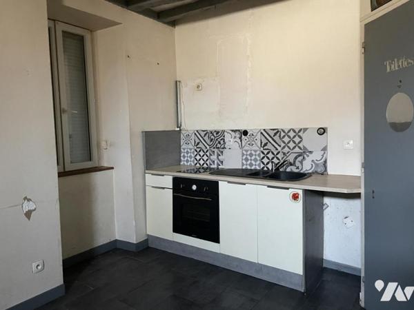 MAISON de 49m² sans jardin au coeur de BEAUMONT SUR SARTHE