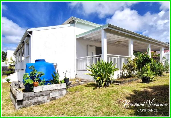 Maison vue mer et les Saintes - 7 pièces - 4 chambres - 130 m² sur terrain 1000m²