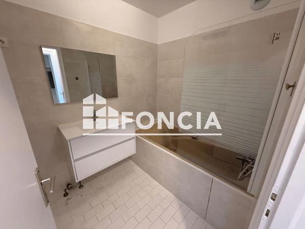 Location Appartement 2 pièces 58.51 m² - 28 BD GAMBETTA Le Cannet 06110