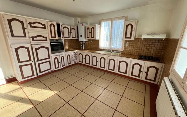 Maison à vendre    3 pièces •  Royan