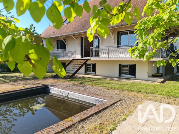 Maison à vendre 12 pièces 240,18 m² Saint-Georges-sur-Baulche