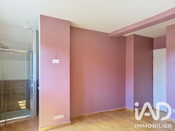 Maison à vendre 12 pièces 240,18 m² Saint-Georges-sur-Baulche