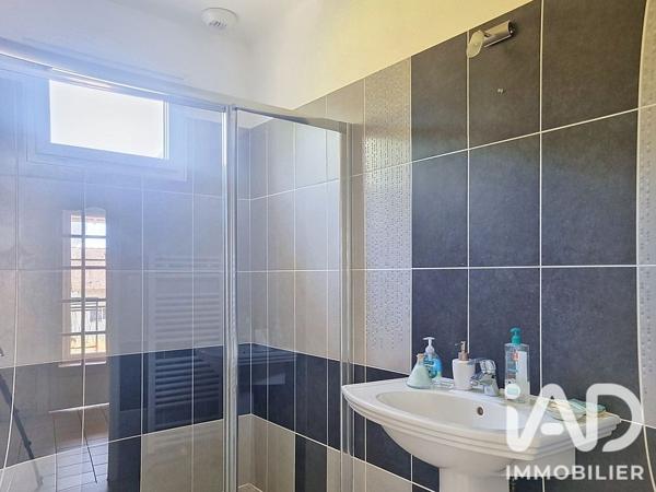 Maison à vendre 12 pièces 240,18 m² Saint-Georges-sur-Baulche