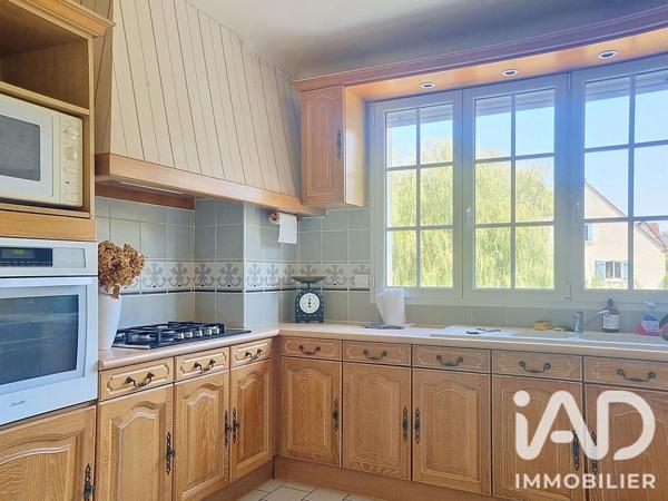 Maison à vendre 12 pièces 240,18 m² Saint-Georges-sur-Baulche