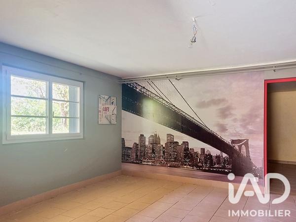 Maison à vendre 12 pièces 240,18 m² Saint-Georges-sur-Baulche