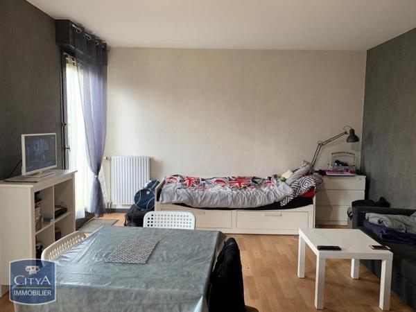 Appartement à louer 1 pièce 32.48m²