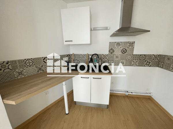 Location Appartement 3 pièces 57.2 m² - 1 RUE TRAVERSIERE Challans 85300