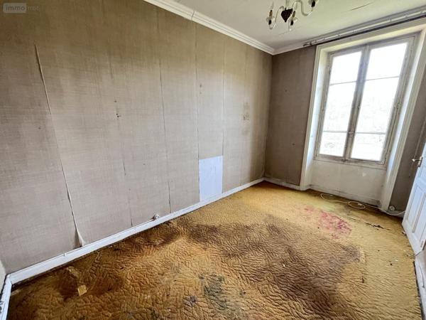 Maison à vendre à Ydes dans le Cantal (15210), ref : 86T-15029