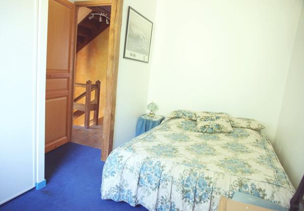 L’ élégance de la Pierre, Charme Breton et Performance Énergétique Réunis à Ploemel!