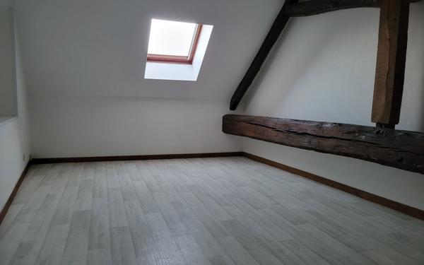 Appartement à louer    4 pièces •  Saint-Benoît-sur-Loire