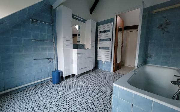 Appartement à louer    4 pièces •  Saint-Benoît-sur-Loire