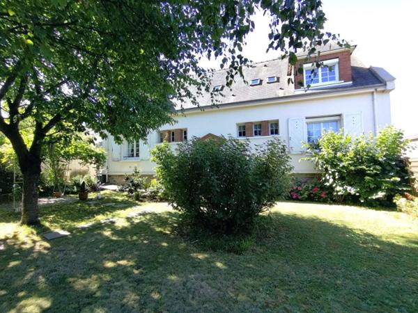 Maison de ville à Mayenne