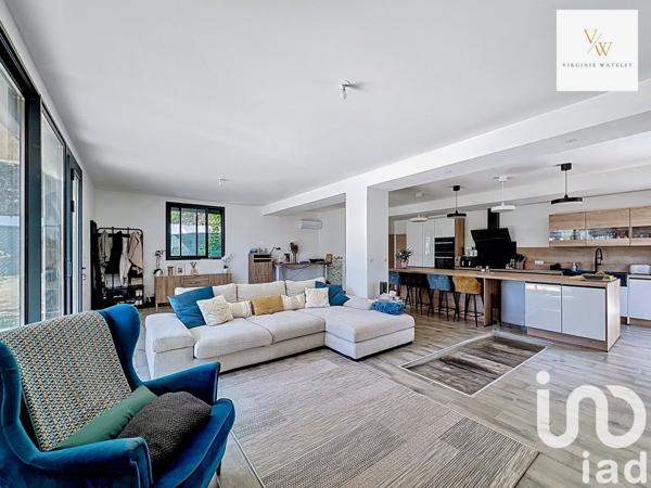 Maison à vendre 7 pièces 222 m² Saint-Clément-de-Rivière