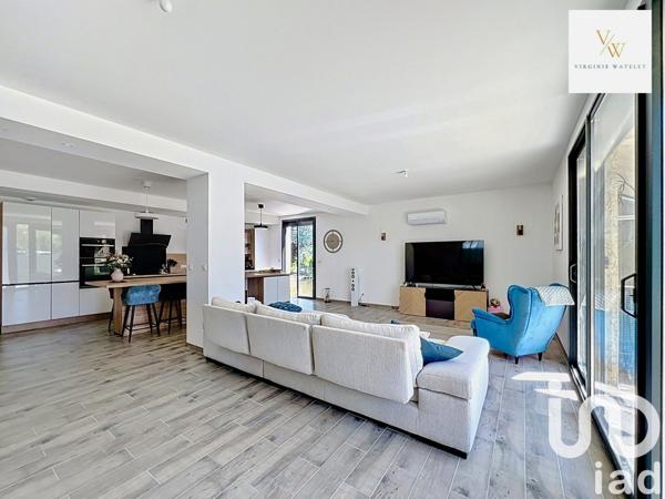 Maison à vendre 7 pièces 222 m² Saint-Clément-de-Rivière