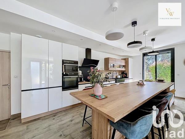 Maison à vendre 7 pièces 222 m² Saint-Clément-de-Rivière