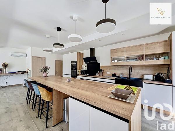 Maison à vendre 7 pièces 222 m² Saint-Clément-de-Rivière