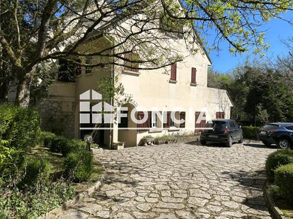 À vendre Maison 9 pièces 320 m² - Presles-en-brie 77220