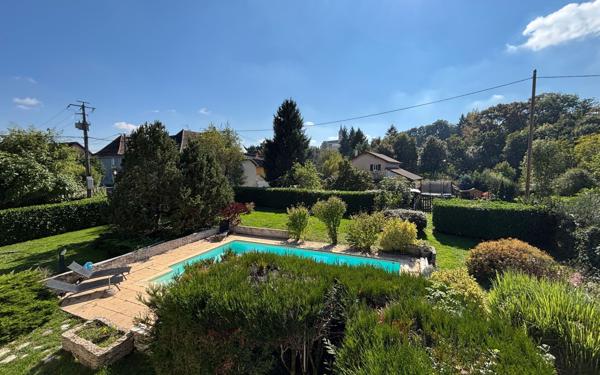 Maison à vendre    7 pièces • 201 m2 Dolomieu