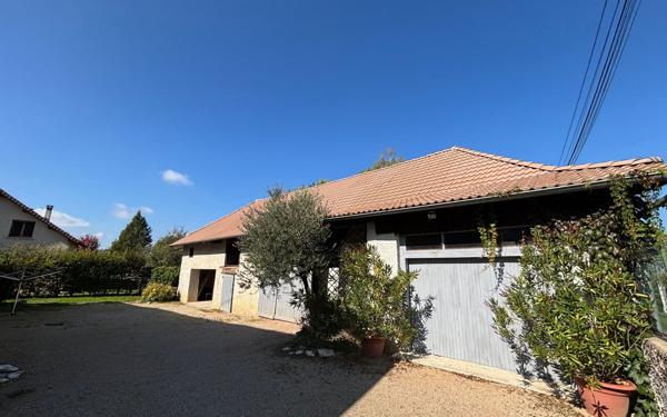 Maison à vendre    7 pièces • 201 m2 Dolomieu