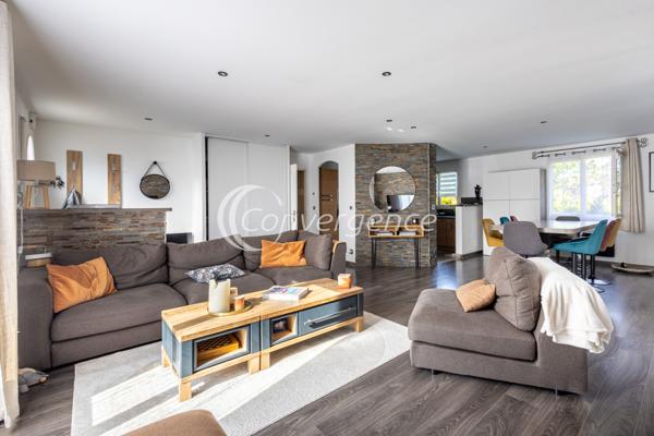 Maison
                                                                                                                                                                                                                                                                                                                        6 pièce(s)                                                                                                                                                                                                          4 chambre(s)                                                                                                                                                                                                          120  m²