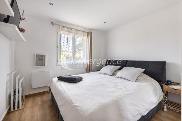 Maison
                                                                                                                                                                                                                                                                                                                        6 pièce(s)                                                                                                                                                                                                          4 chambre(s)                                                                                                                                                                                                          120  m²
