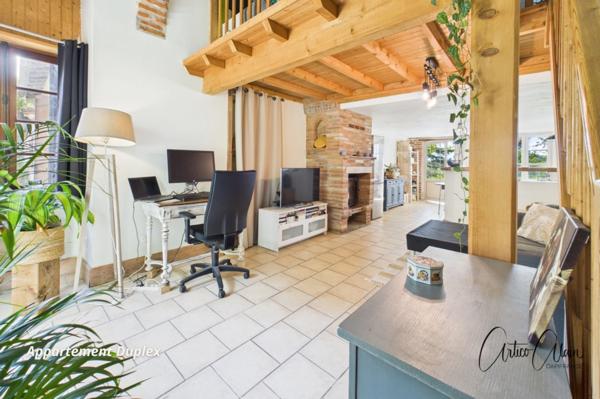 maison de caractère de 183 m² avec dépendances et fort potentiel sur plus de 9 000 m² de terrain.