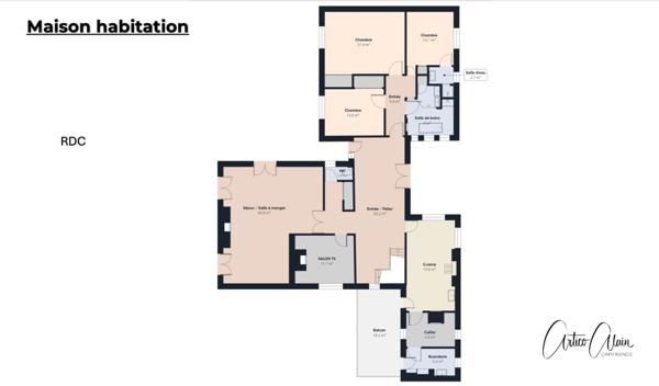 maison de caractère de 183 m² avec dépendances et fort potentiel sur plus de 9 000 m² de terrain.