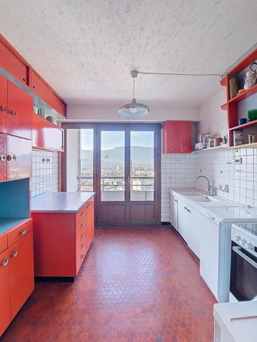 A proximité immédiate de la gare