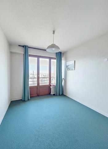 A proximité immédiate de la gare