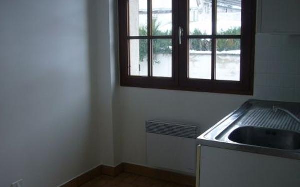 Appartement à louer    1 pièce •  Moussy-le-Vieux
