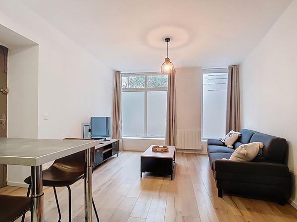 A LOUER PAU CENTRE  Appartement meublé T2 Duplex de 41.25 m² avec cave