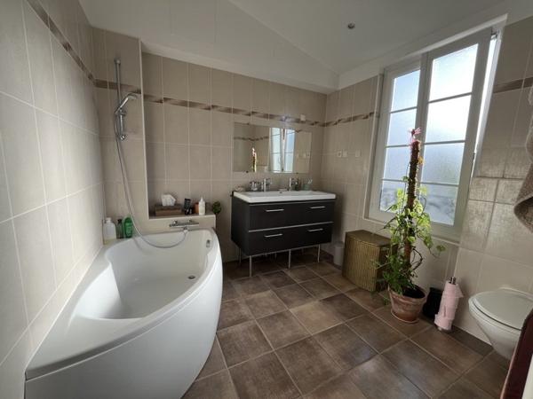 Maison à vendre |  Royan |  5 pièces | 98,5 m²