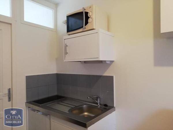 Appartement à louer 1 pièce 14.36m² Laval (53000)